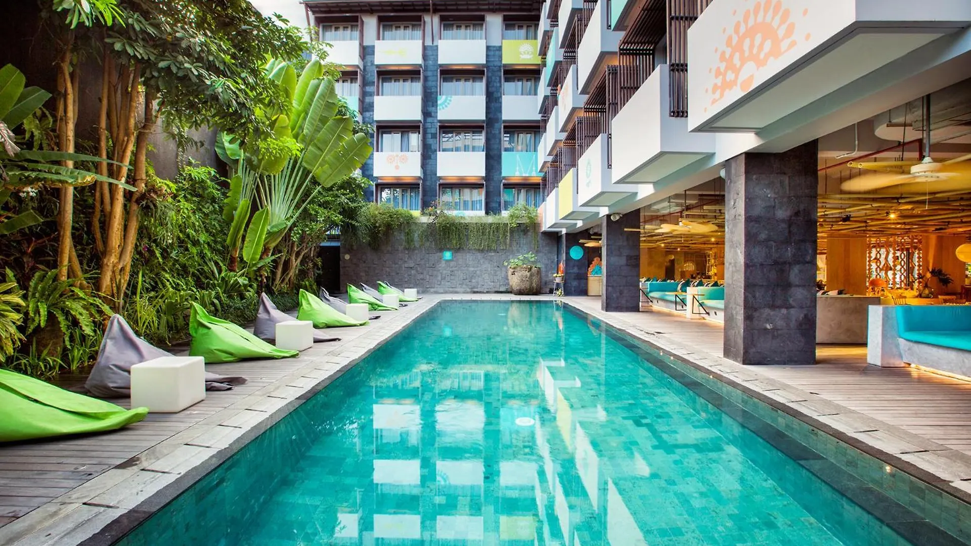 Tijili Hotel Seminyak 4*,  Indonesia